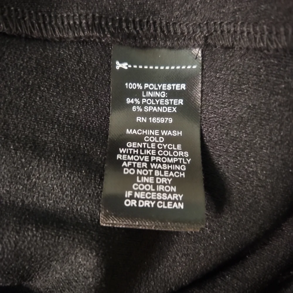 Adrienne Landau ONYX,Pleated Halter Top NWT. (Medium) - Picture 11 of 13
